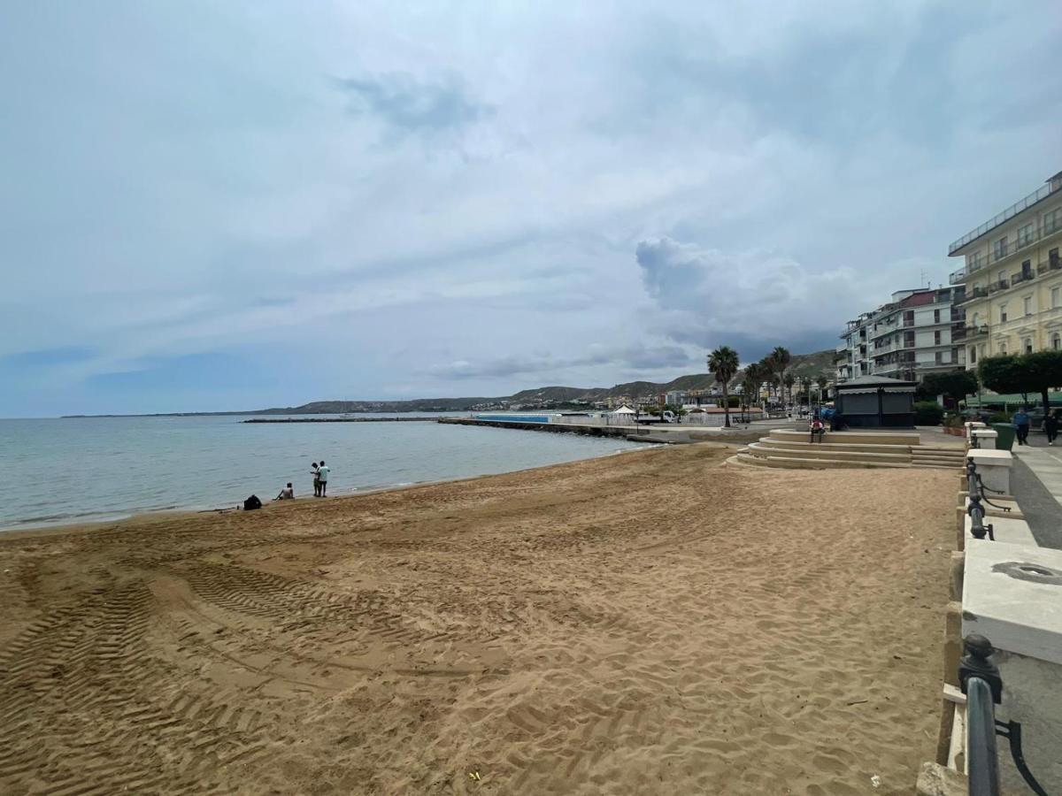 La Finestra Sul Mare B&B Crotone Zewnętrze zdjęcie